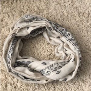Infinity scarf